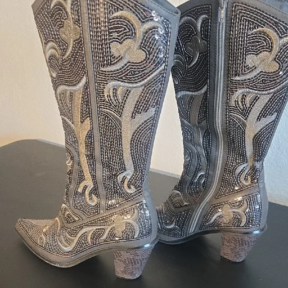 Helen's Heart Cowgirl Boots - Picture 13 of 14